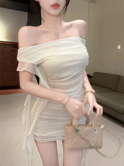 VenusFox Woman Dress Strapless Ruffles Sweet Off Shoulder Patchwork Slim Sweet Backless Summer Fashion Party Mini Dresses Sexy