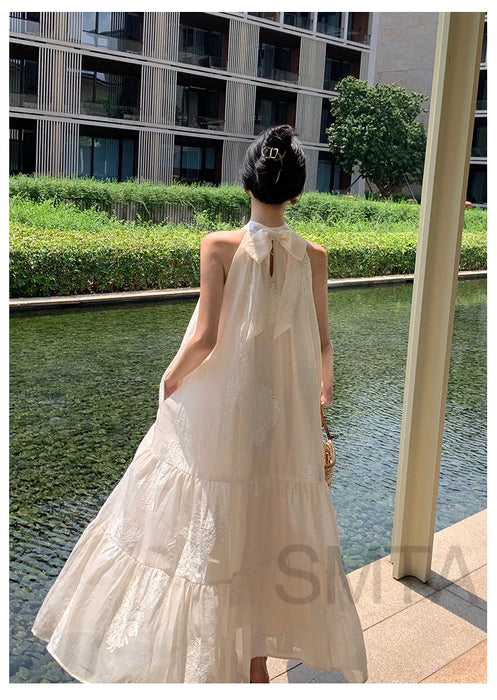 VenusFox Temperament Bohemian Seaside Resort Style Sexy Loose Hanging Neck Character Embroidery Sleeveless Midi Dress Women Summer