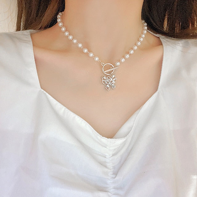 VenusFox Shiny Zircon Butterfly Pendant Choker Light Luxury Aesthetic Niche Clavicle Silver-plated Necklace Jewelry Women