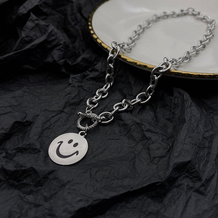VenusFox Hip Hop Metallic Coin Smile Pendant Necklace for Women Chunky Chain Toggle Clasp Circle Titanium Steel Chokers Necklaces